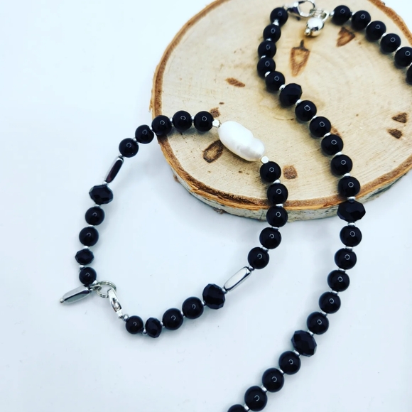 Black Agate, Baroque Pearl necklace and bracelet set - Picture 4 of 5